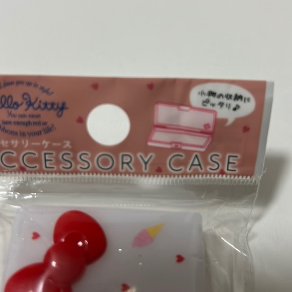 Hello Kitty Accessory case - Picture 4 of 7